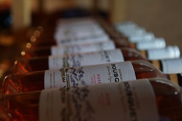 Top 10 des vins rosés incontournables en france